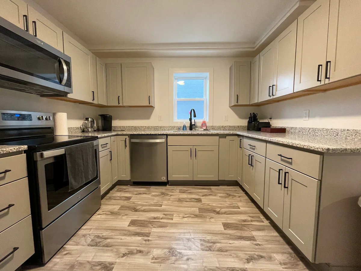 625 1st Street Southwest - 1