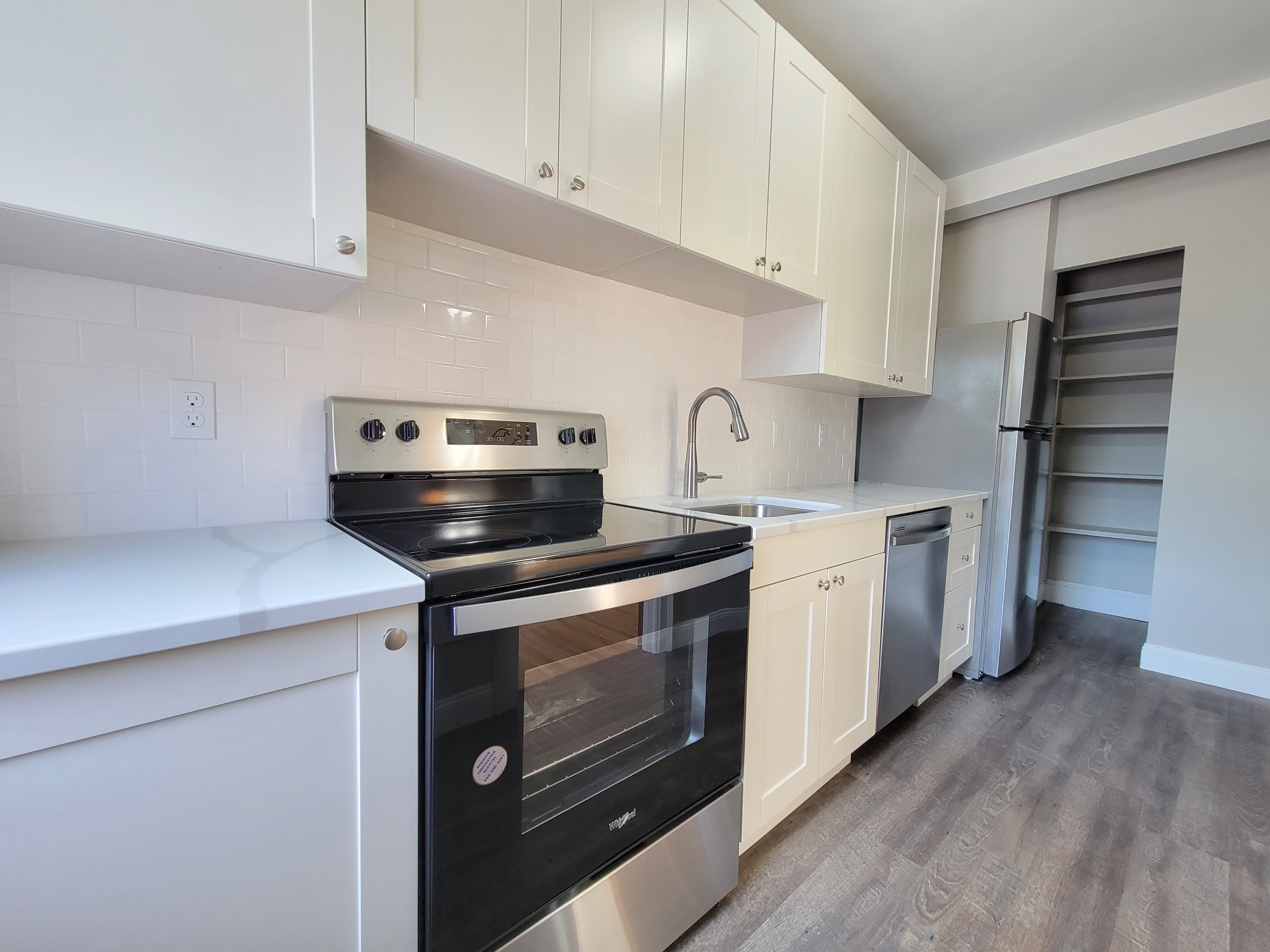 23 7th Avenue Southwest - 14