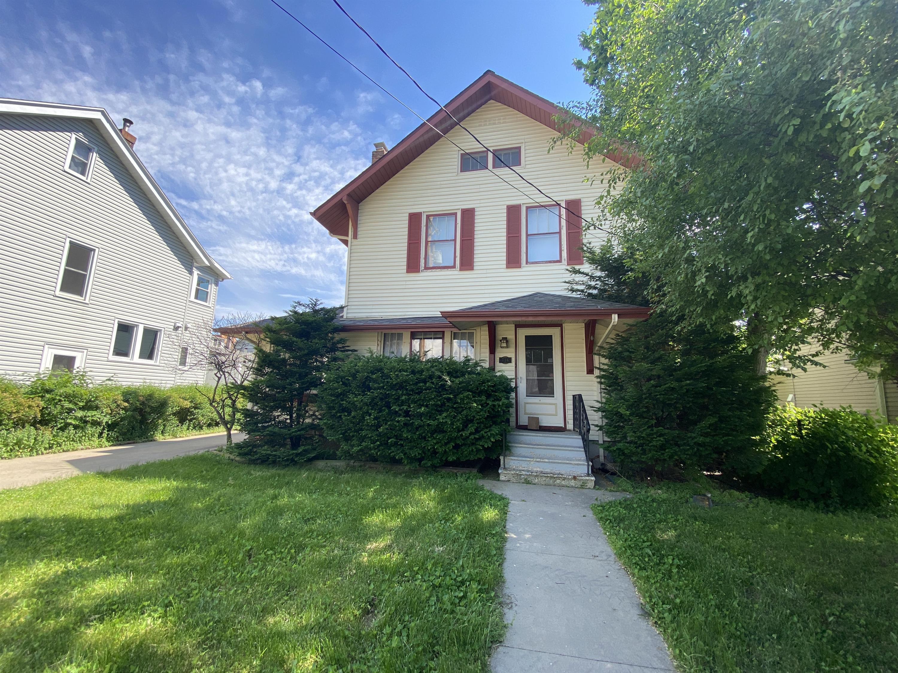 Property main image