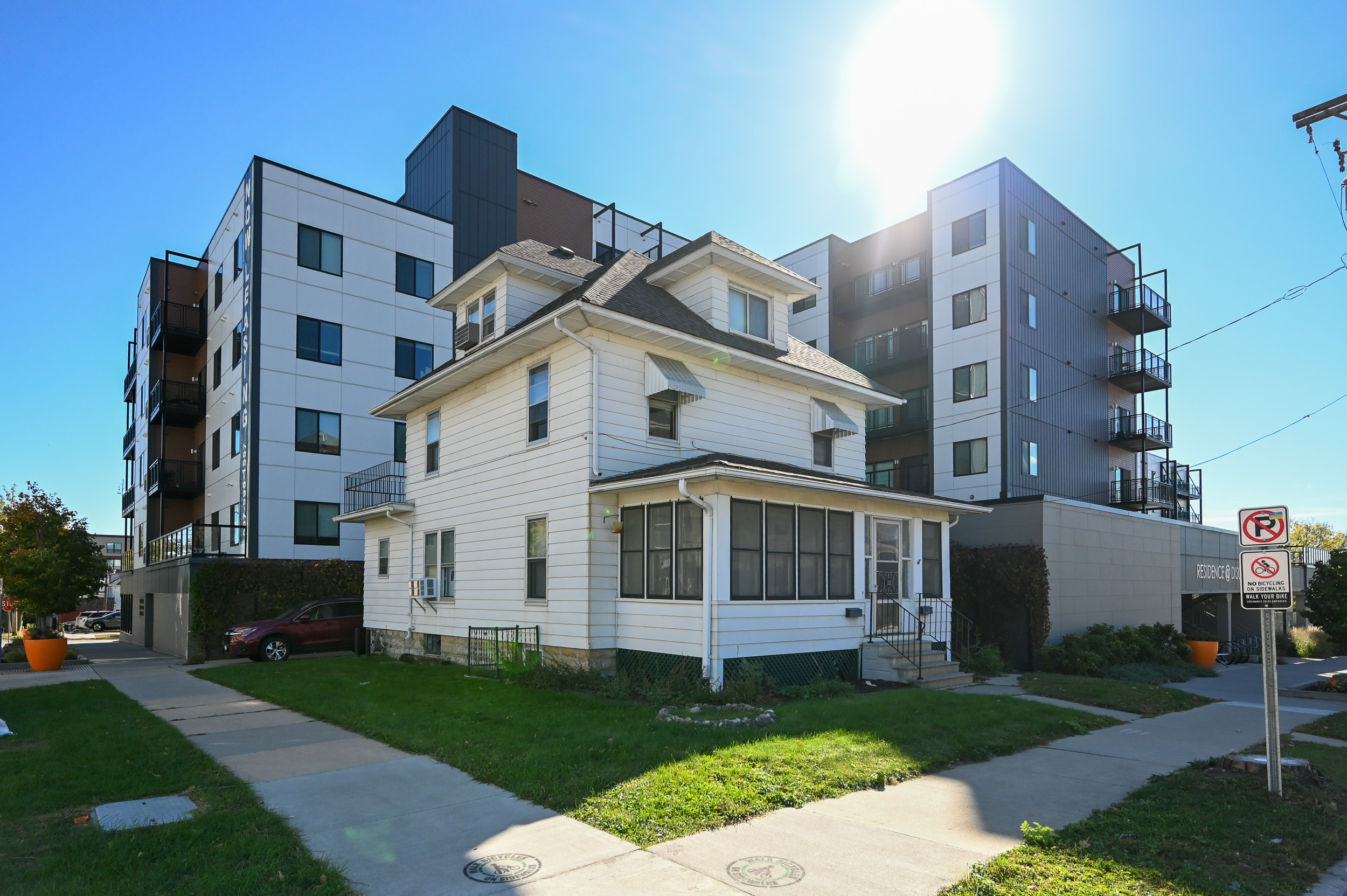 502 4th Avenue Southwest - 1/2