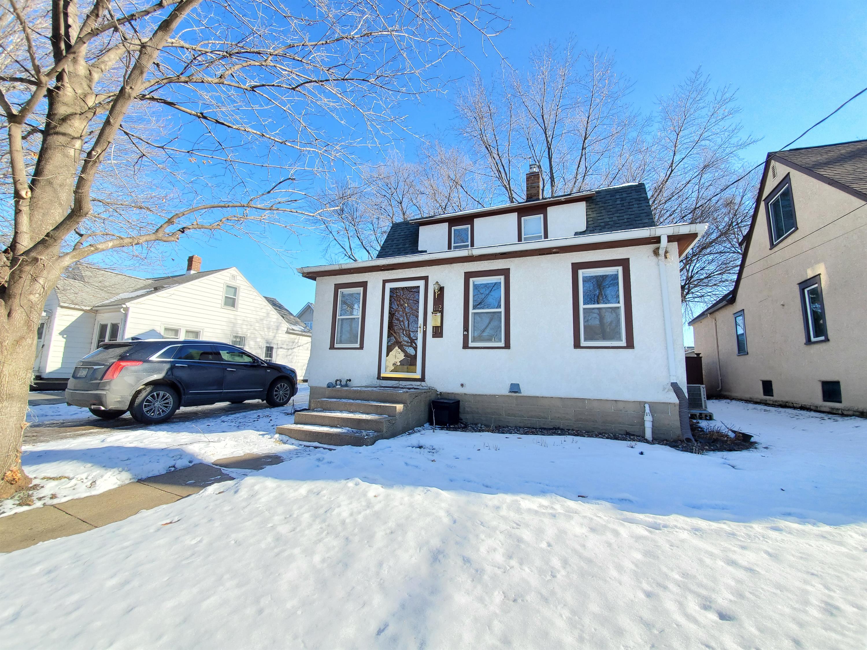 1112 6th Avenue Southeast