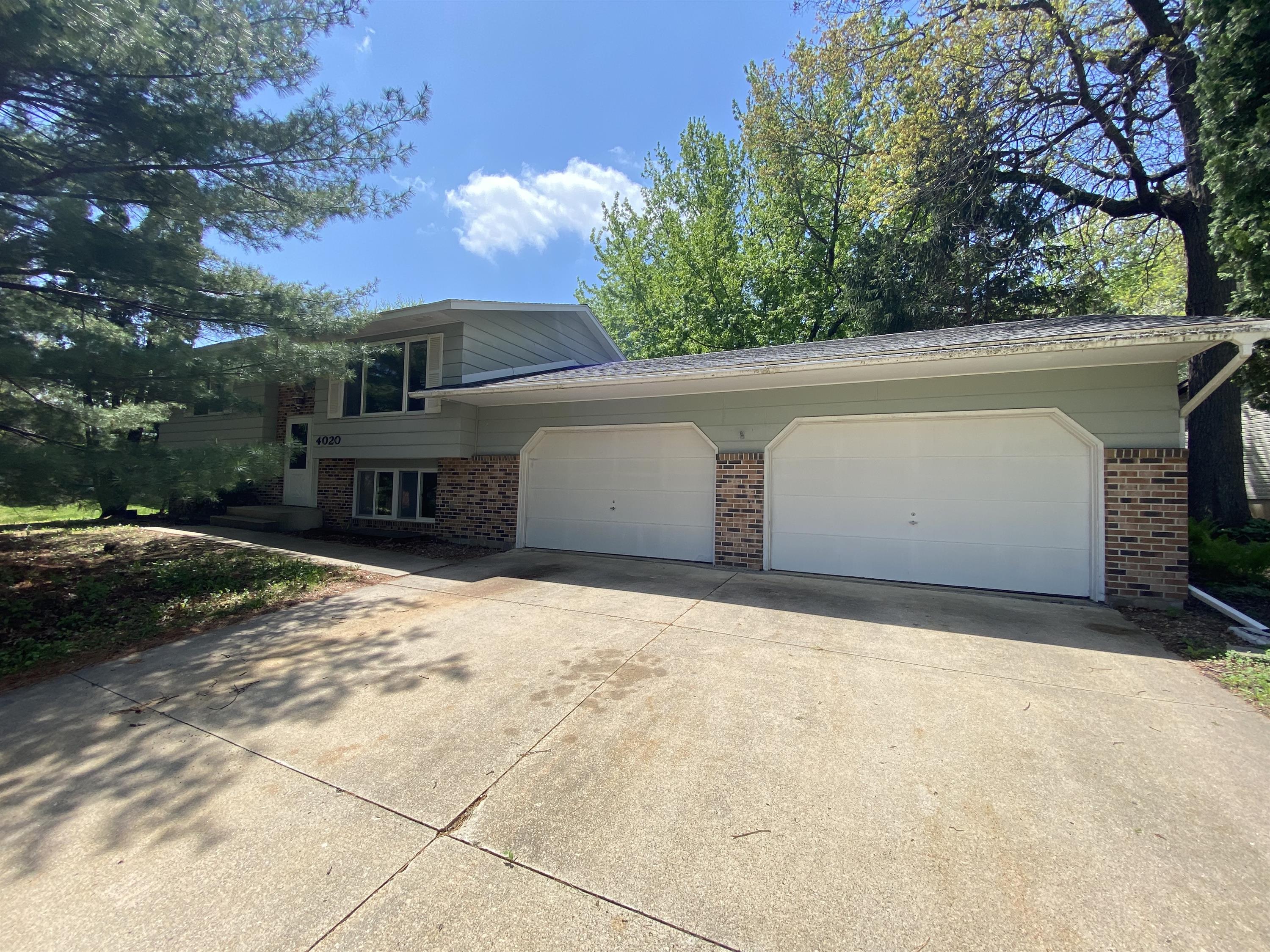 4020 2nd Place Northwest