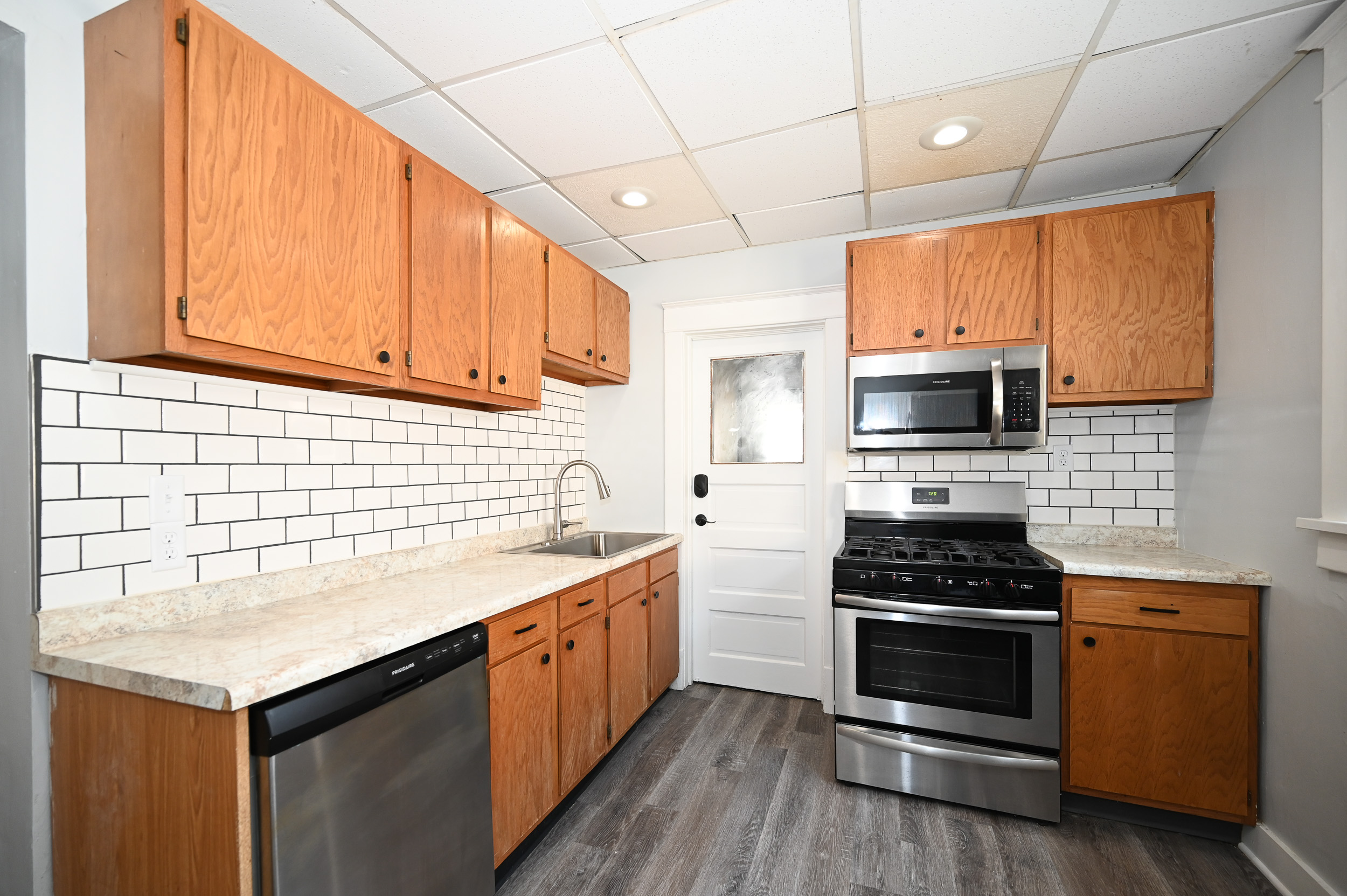 7 11th Avenue Southwest - 1